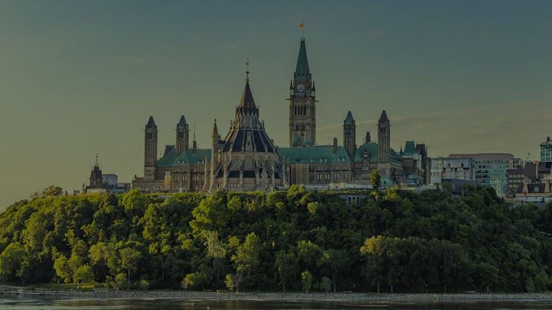 Image of the Parliament Building of Ottawa CA